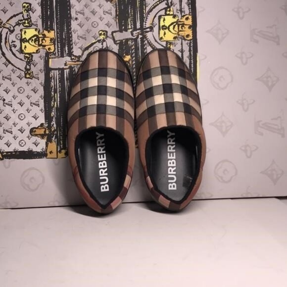 New Authentic Burberry Men’s Brown Birch Check Slippers & Clogs – Made in Italy - Picture 4 of 9